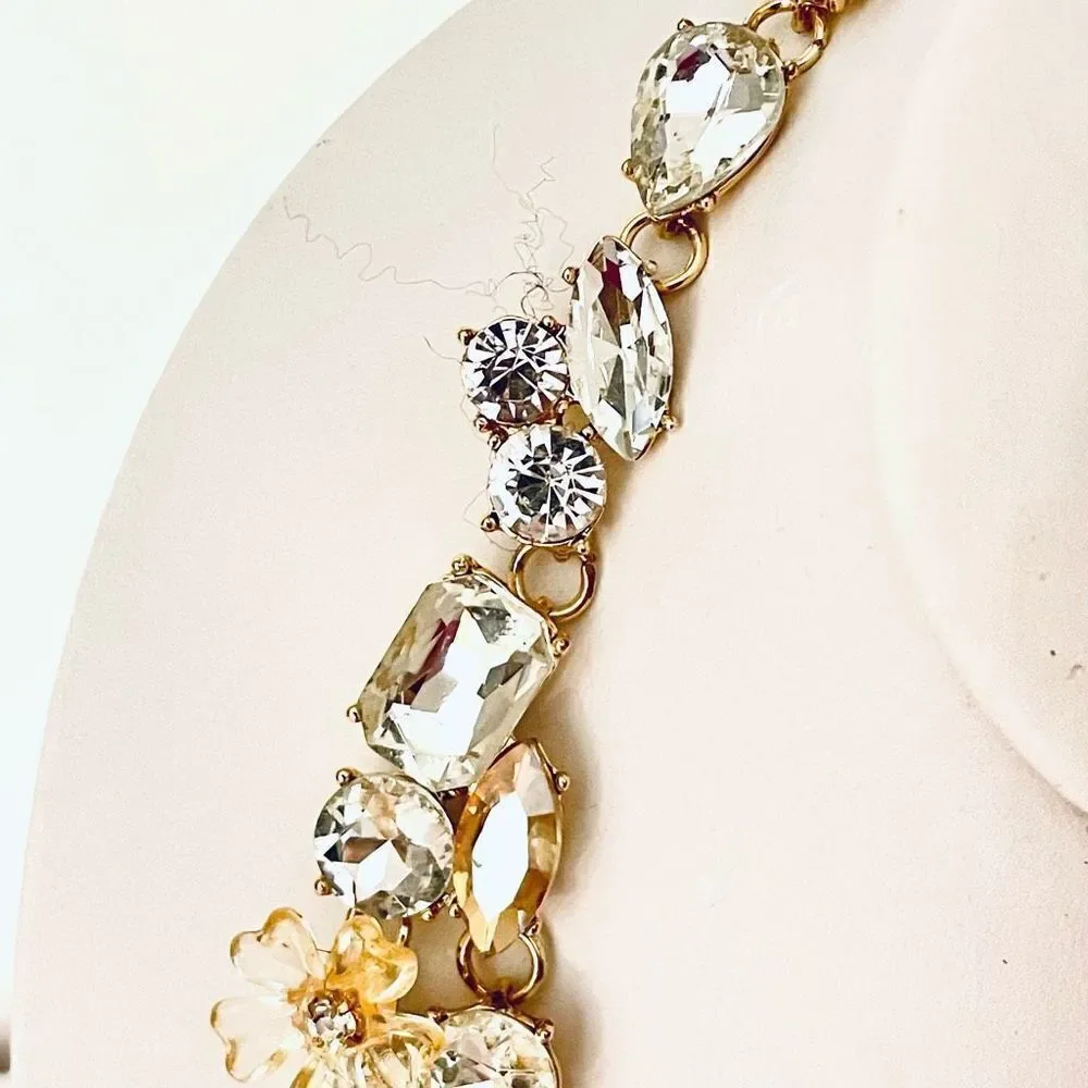 NWT So Gorgeous Natasha Flowers Gold white Crystal Stones Statement Necklace